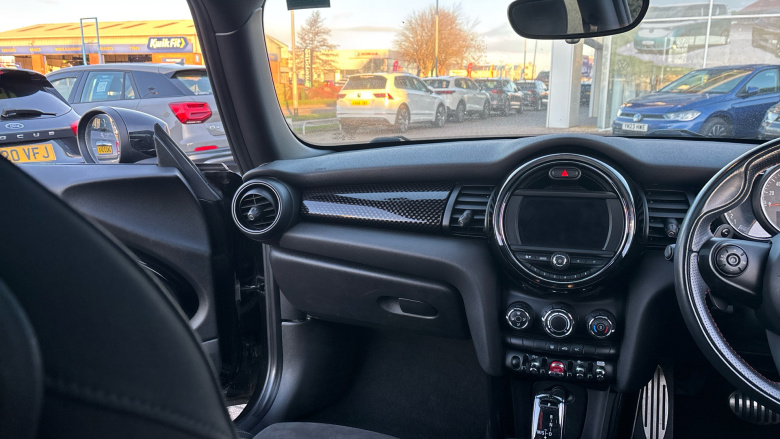 MINI Hatchback 2.0 Cooper S Sport II 3dr Auto Petrol Hatchback